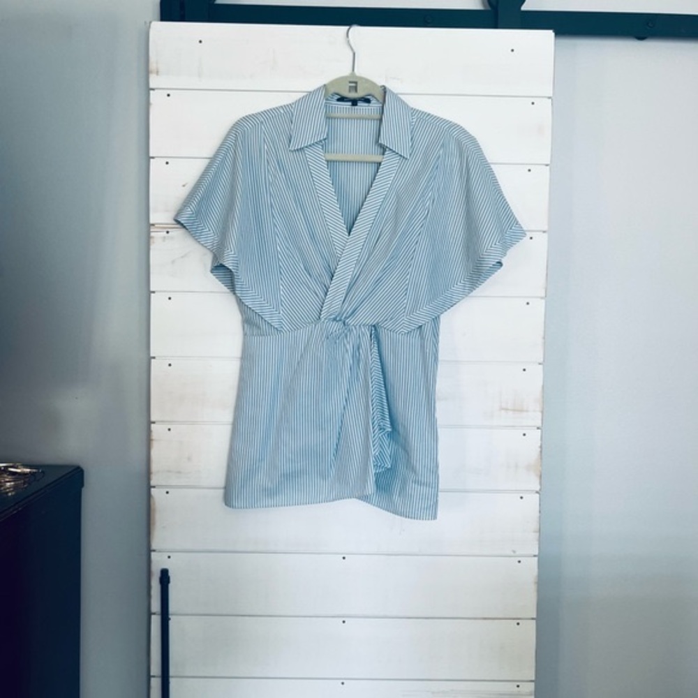 Perfect summer top! Like new.